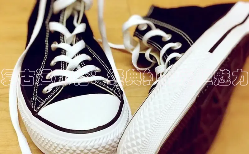 意昂三登录入口百度游戏复古运动鞋：经典红的永恒魅力