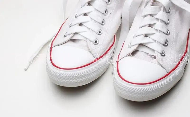 意昂3手机版官方版下载安装最新版本哇咔哇咔文化安踏父亲运动鞋：舒适耐用的父亲节礼物