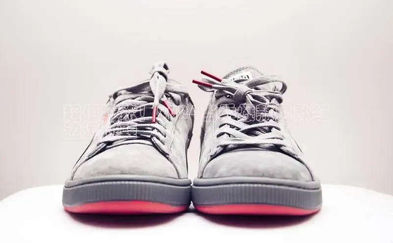 意昂3登陆入口携程超值狂欢！2024当季爆款男款红
边运动鞋