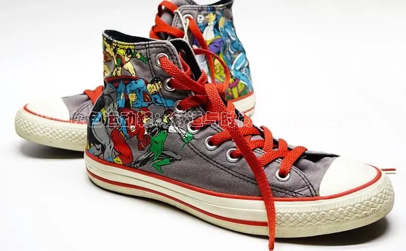 意昂三平台登录入口诸葛科技**碳灰色运动鞋：舒适与时尚兼备的必备单品
**