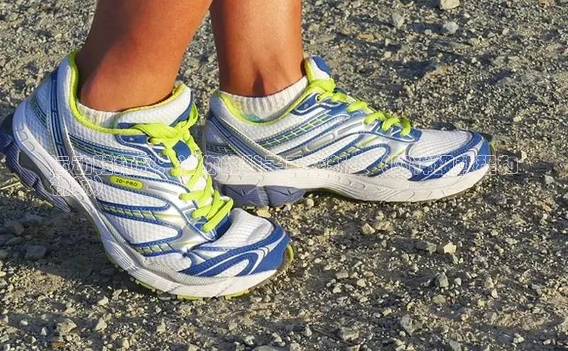 意昂体育3娱乐用176五八27从百度学术运动鞋打胶：让你的鞋子重获新生（附详细教程和
视频）