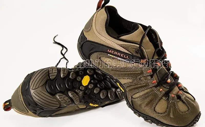 未来：2025年度最热门的男童运动鞋设计趋势